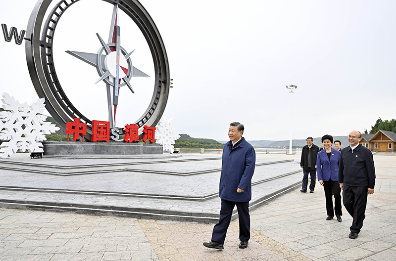 9月6日至8日，中共中央總書記、國家主席、中央軍委主席習(xí)近平在黑龍江考察。這是6日下午，習(xí)近平在大興安嶺地區(qū)漠河市北極村考察。